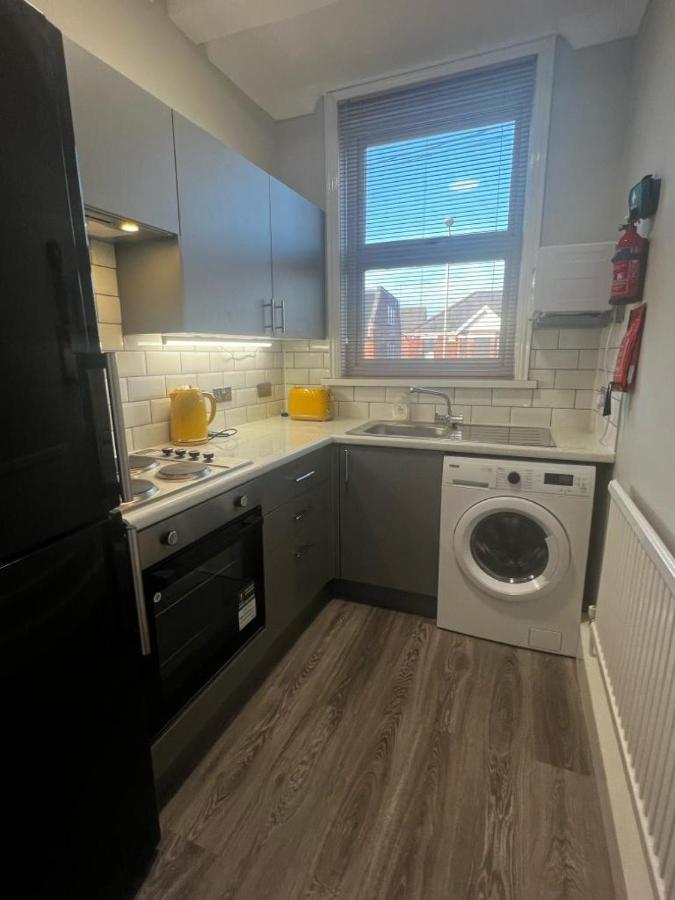 Matipa-Given Apartments Eastleigh Southampton Exterior photo