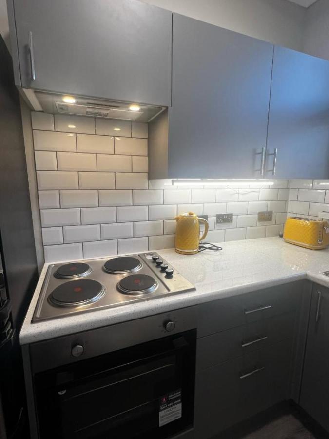 Matipa-Given Apartments Eastleigh Southampton Exterior photo